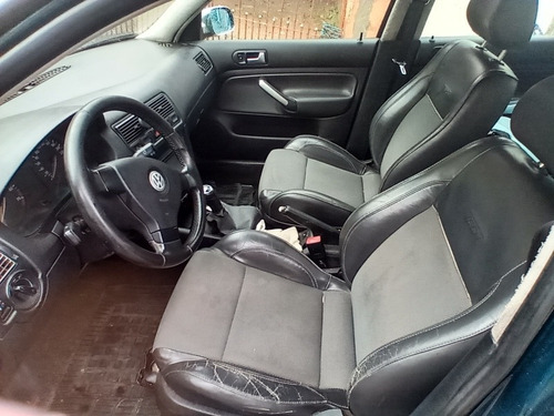 Volkswagen Golf 2002 1.6 5p