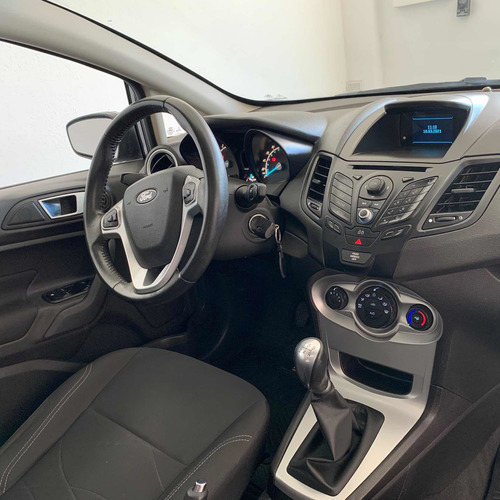 Ford Fiesta Kinetic Design 1.6 Se Plus 120cv 2014 1er Dueño