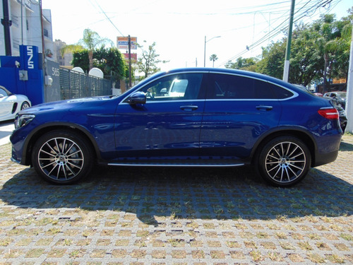 Imagen 4 de 15 de Mercedes Benz Clase Glc 300 2019 Coupe Sport Azul