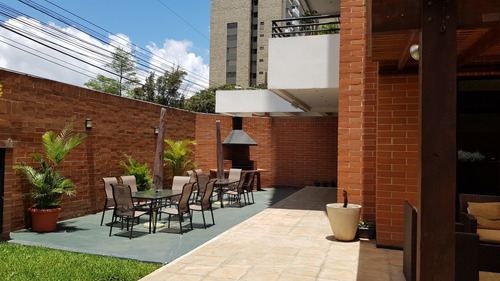 Imagen 12 de 12 de Renta Amplio Apartamento En Zona 14