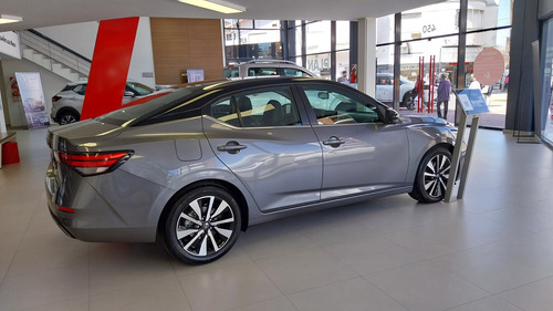 Nissan Sentra 2.0 Advance Cvt