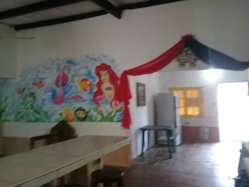 Imagen 5 de 9 de Casa Vacacional Los Chaguaramos. Ocumare De La Costa Casa Para 20 Personas Con Piscina, Jacuzzi.
