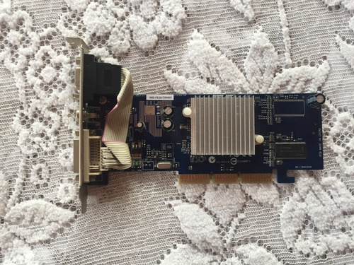 Tarjeta De Video Asus V9400 Agp 128 Mb (Usado)