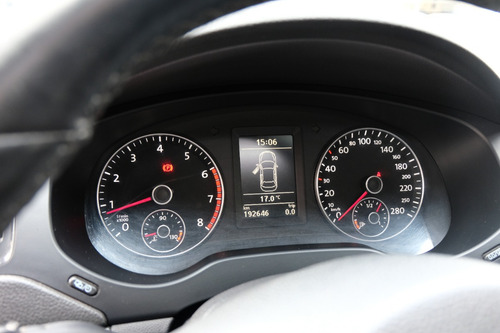 Volkswagen Vento 2.5 Luxury 170cv