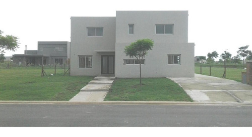 Imagen 19 de 30 de Destacada Casa En Puertos Del Lago Barrio Vistas