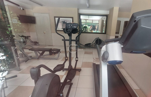 Departamento En Venta De 2 Dorm. En Las Condes