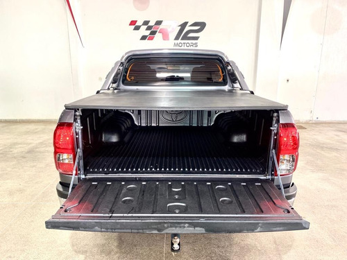 Imagem 13 de 14 de Hilux 2.8 Srx 4x4 2.8 Tdi 16v Diesel Aut Ipva Pago