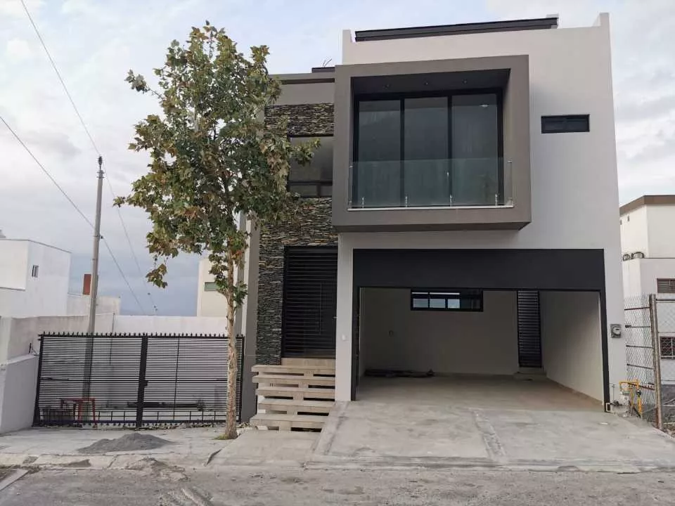 Espectacular Casa En Venta Con Alberca En Cumbres Elite, Monterrey