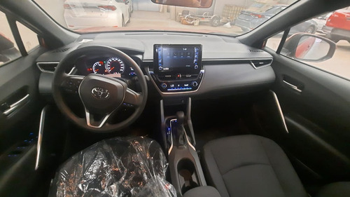 Imagen 8 de 10 de Toyota Corolla Cross 2.0 Xli Cvt 0 Km 2023