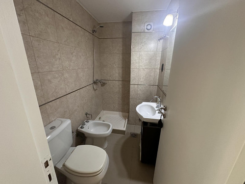 Semipiso Con Cochera En Venta - 2 Dormitorios