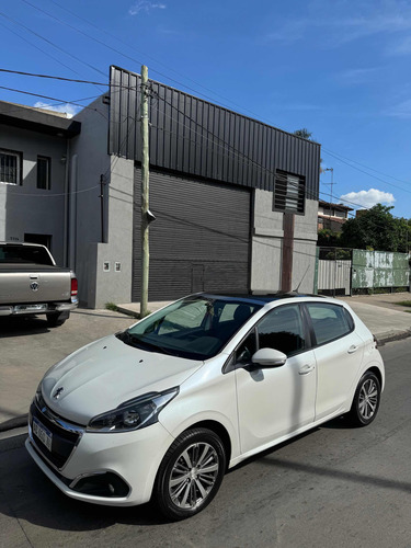 Peugeot 208 1.6 Allure