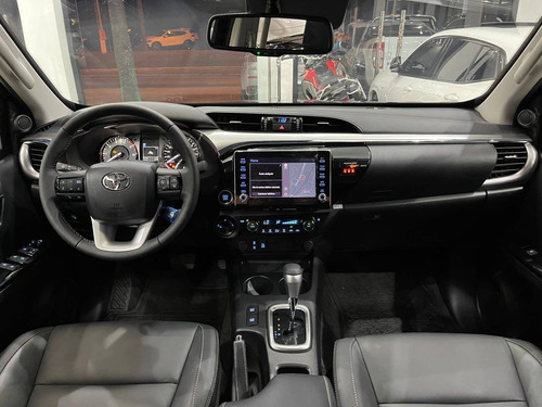 Imagem 2 de 12 de Toyota Hilux 2.8 D-4d Turbo Diesel Cd Srv 4x4 Automático
