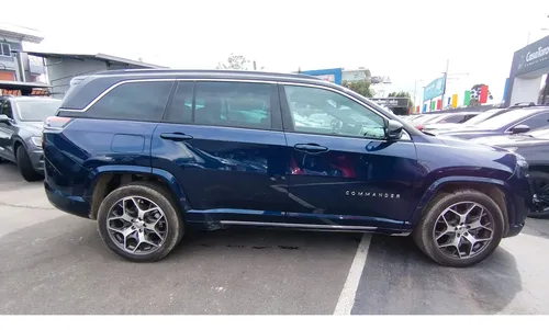 Jeep Commander Overland 7 Pasajeros