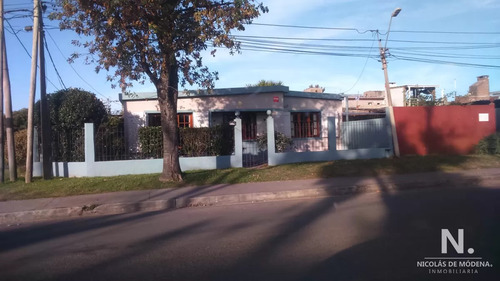 Casa De 3 Dormitorios En Venta.