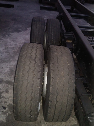 Imagem 7 de 11 de Volkswagen 24-250 Constelation 6x2 2008