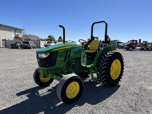 John Deere 5050e