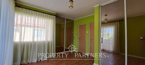 Venta Casa Aislada De 2 Pisos En Condominio.