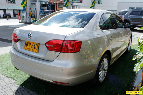 Imagen 8 de 25 de Volkswagen 2.5 New Jetta Comfortline