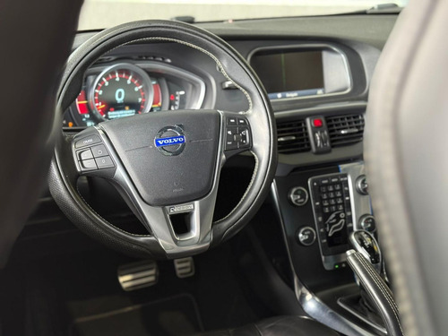 Volvo V40 2.0 T5 R Design Turbo 4p Aut