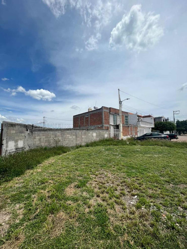 Casa Muy Amplia En Colonia Vergel