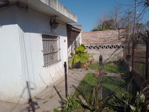 Imagen 2 de 14 de Casa De 4 Ambientes En Sanvi