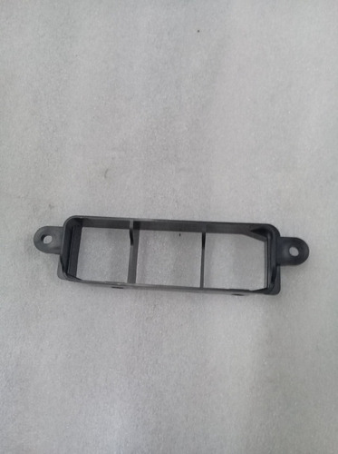 Rejilla Ducto De Aire De Motor Kia Forte 17/19 (Usado)
