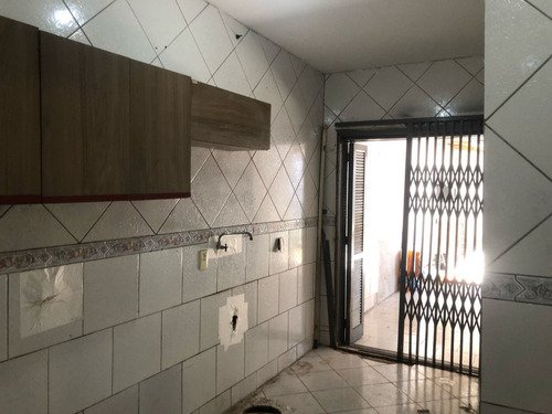 Vendo Casa Com Estrutura Para Até 3º Pisos ,100mts De Área Útil-bairro- Mato Grande Em Canoa