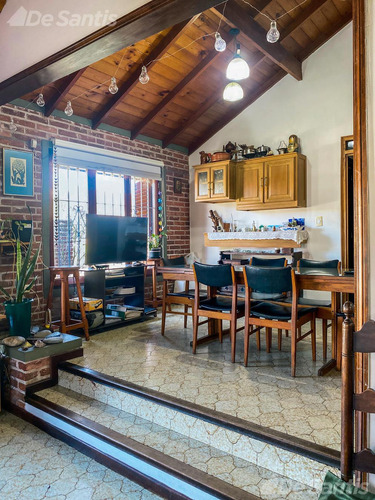Gran Chalet 4 Ambientes, Sobre Dos Lotes