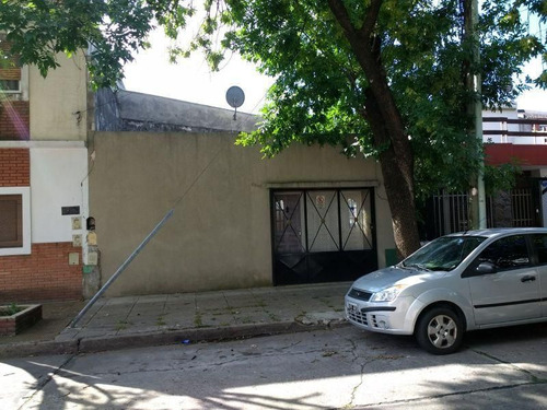 Casa En Venta En Liniers