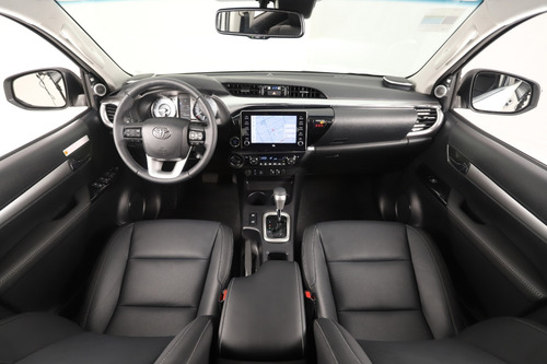 Imagen 8 de 15 de Toyota Hilux Dc Srx 2.8 Tdi 6 At My22