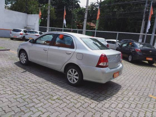 Imagem 4 de 10 de Toyota Etios 1.5 X Plus Sedan 16v Flex 4p Automático