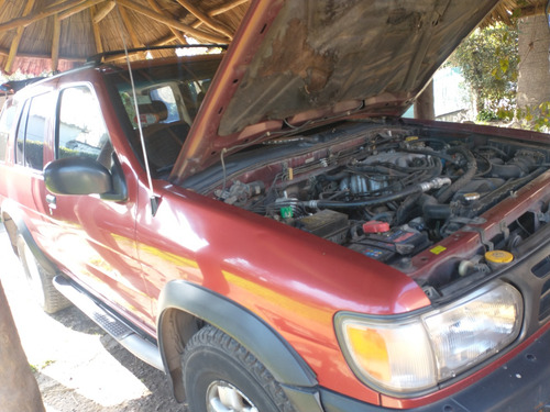 Nissan Pathfinder 3.3 Se
