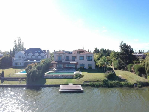 Imagen 7 de 25 de Bajo De Precio La Isla - Casa Venta Usd 1.950.000