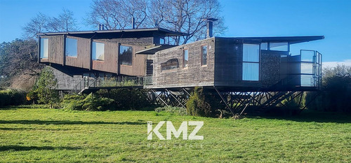 Casa En Venta De 4 Dorm. 4 Baños En Llanquihue