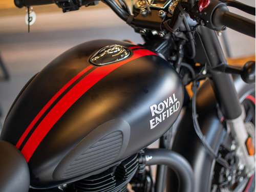 Royal Enfield Classic 350 Dark Stealth Black Reserva