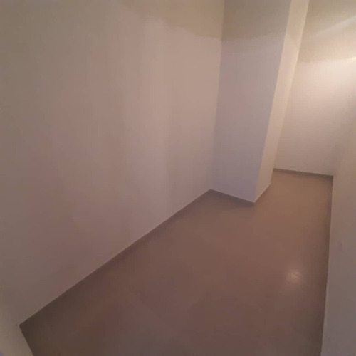 Imagen 13 de 14 de Alquiler Oficina Torre World Trade Center Naguanagua