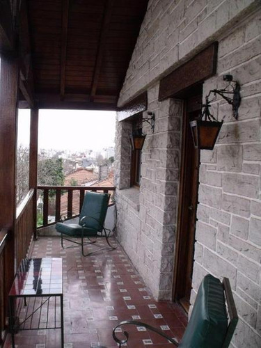 Chalet De Estilo En Venta Zona Los Troncos Mar Del Plata
