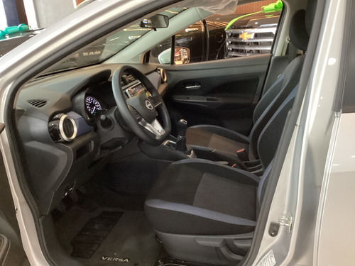 Nissan Versa 1.6 Advance Mt