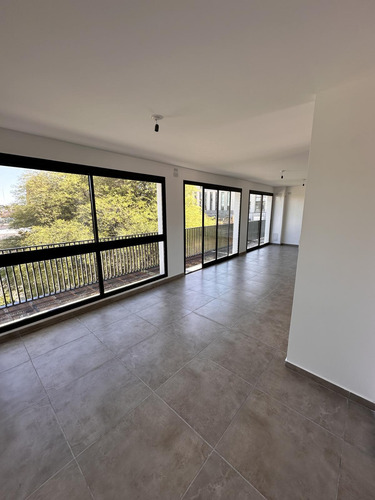 Venta Edificio Comercial - Corporativo - Residencial En Bloque, Barrio Guemes, Cordoba Capital