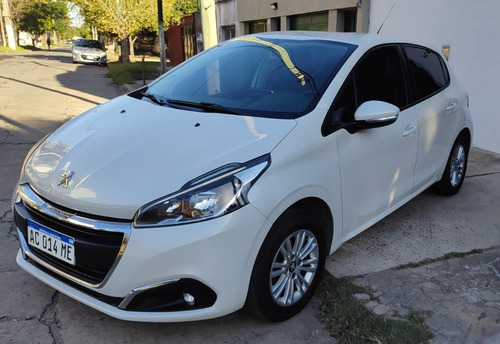 Peugeot 208 1.6 Allure