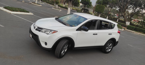 Toyota RAV4 2.5 Le L4 At