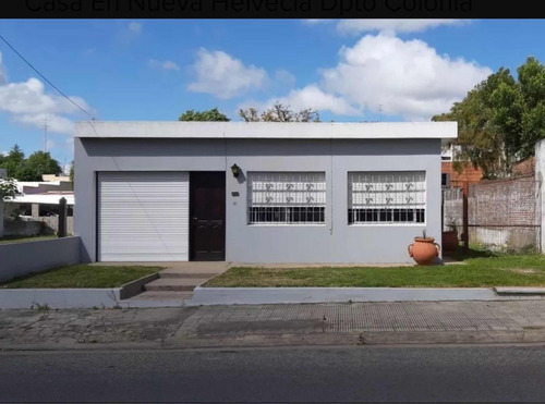 Casa En Nueva Helvecia Dpto Colonia Con Terreno Zona Centro Dueña Vende