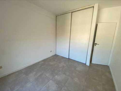 Imagen 21 de 25 de Departamento - Adrogue