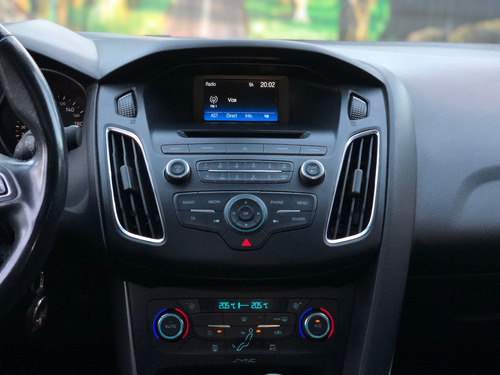 Imagen 18 de 25 de Ford Focus 2016 Se Plus Manual 2.0