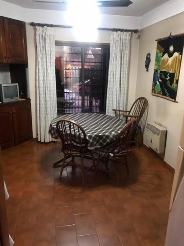Imagen 3 de 9 de Casa En Venta En Burzaco Oeste