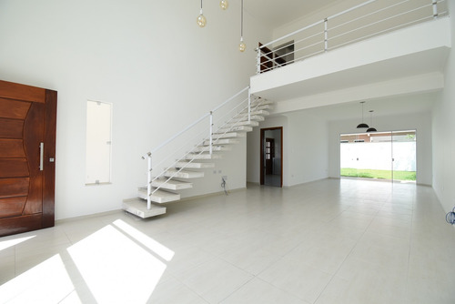 Imagem 3 de 14 de Casa Para Locação Definitiva Em Condomínio Fechado.