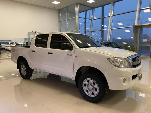 Imagen 6 de 15 de Toyota Hilux 2011 2.5 Dx Cab Doble 4x4