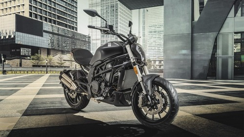 Imagen 16 de 25 de Benelli Cruiser 502c Motozuni Avellaneda