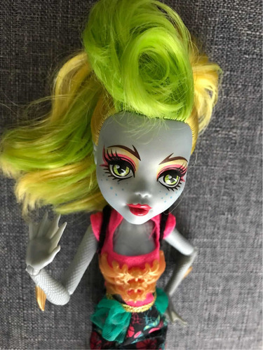 Muñeca Lagoona Blue Freaky Fusión Monster High (Usado)