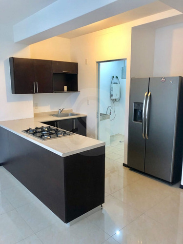Departamento En Venta En Fraccionamiento Cañadas De San Lorenzo